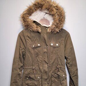 Girls Sherpa Lined Army/Utility Jacket w/ Fur on Hood - Size L (14)